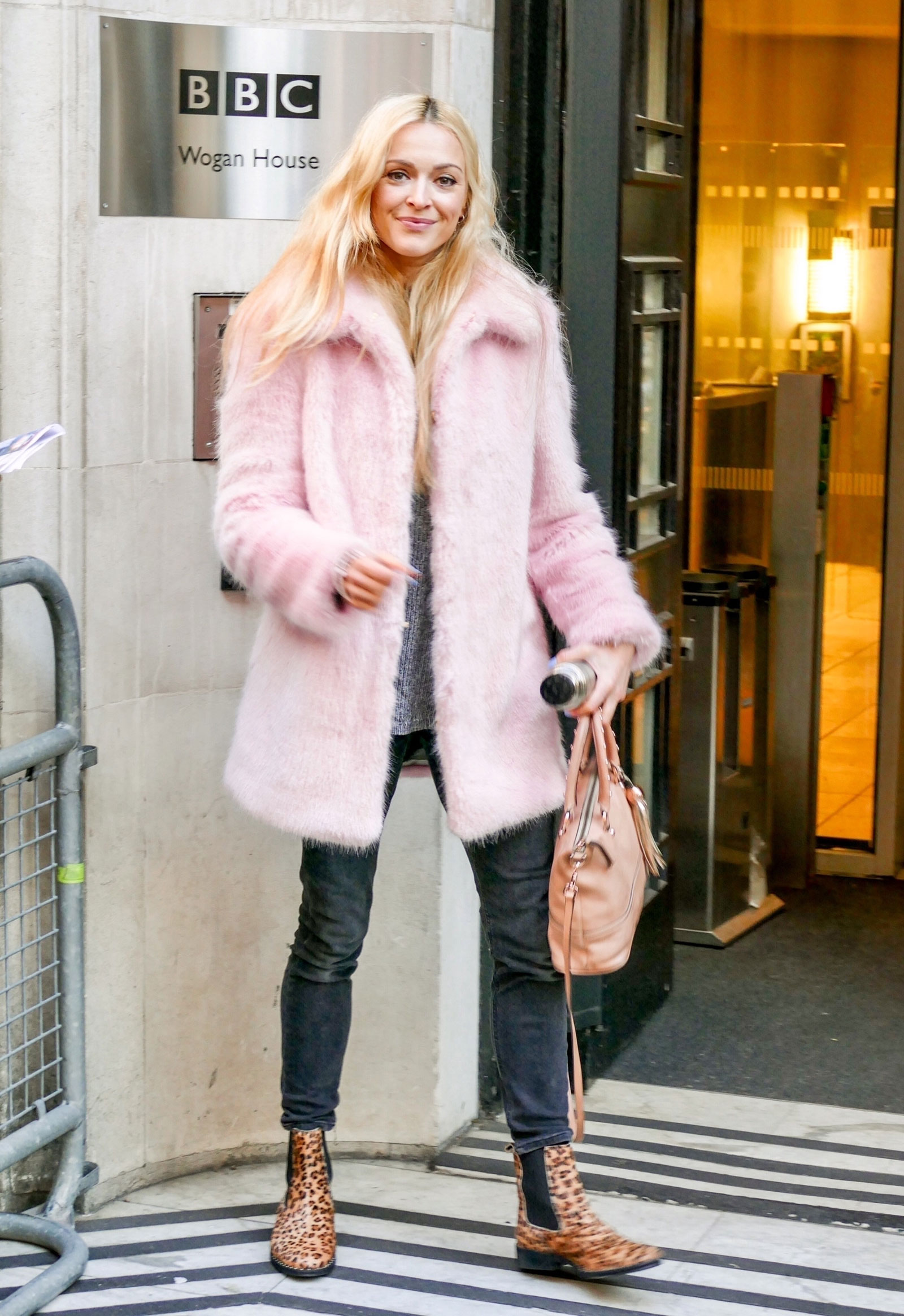 Fearne Cotton's pink faux fur coat and leopard booties celebrity look for less