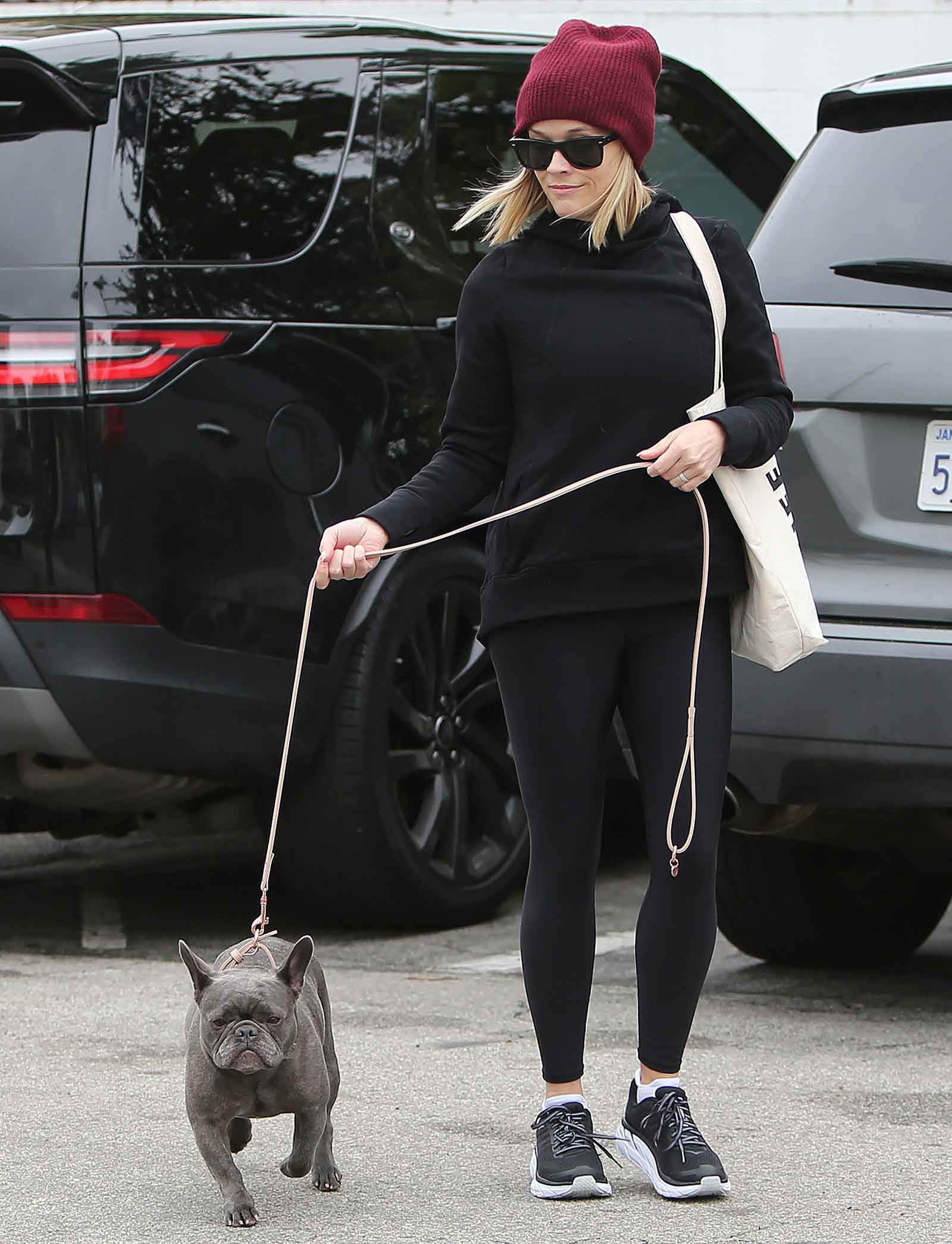 Reese Witherspoon's cute athleisure style