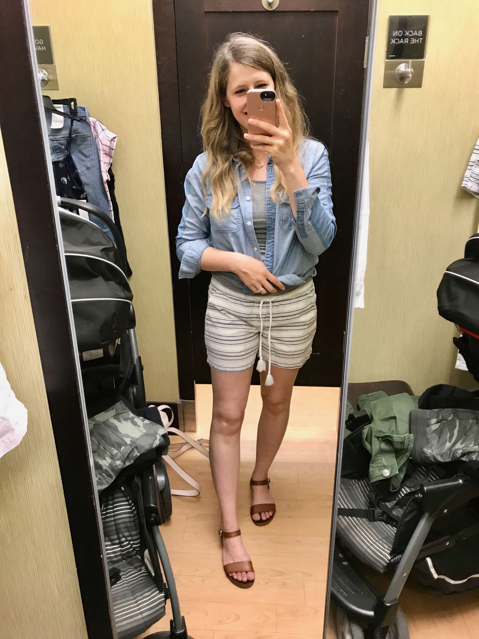 Kohl's summer higlights include this pretty pint top under $15 and white jeans under $20!