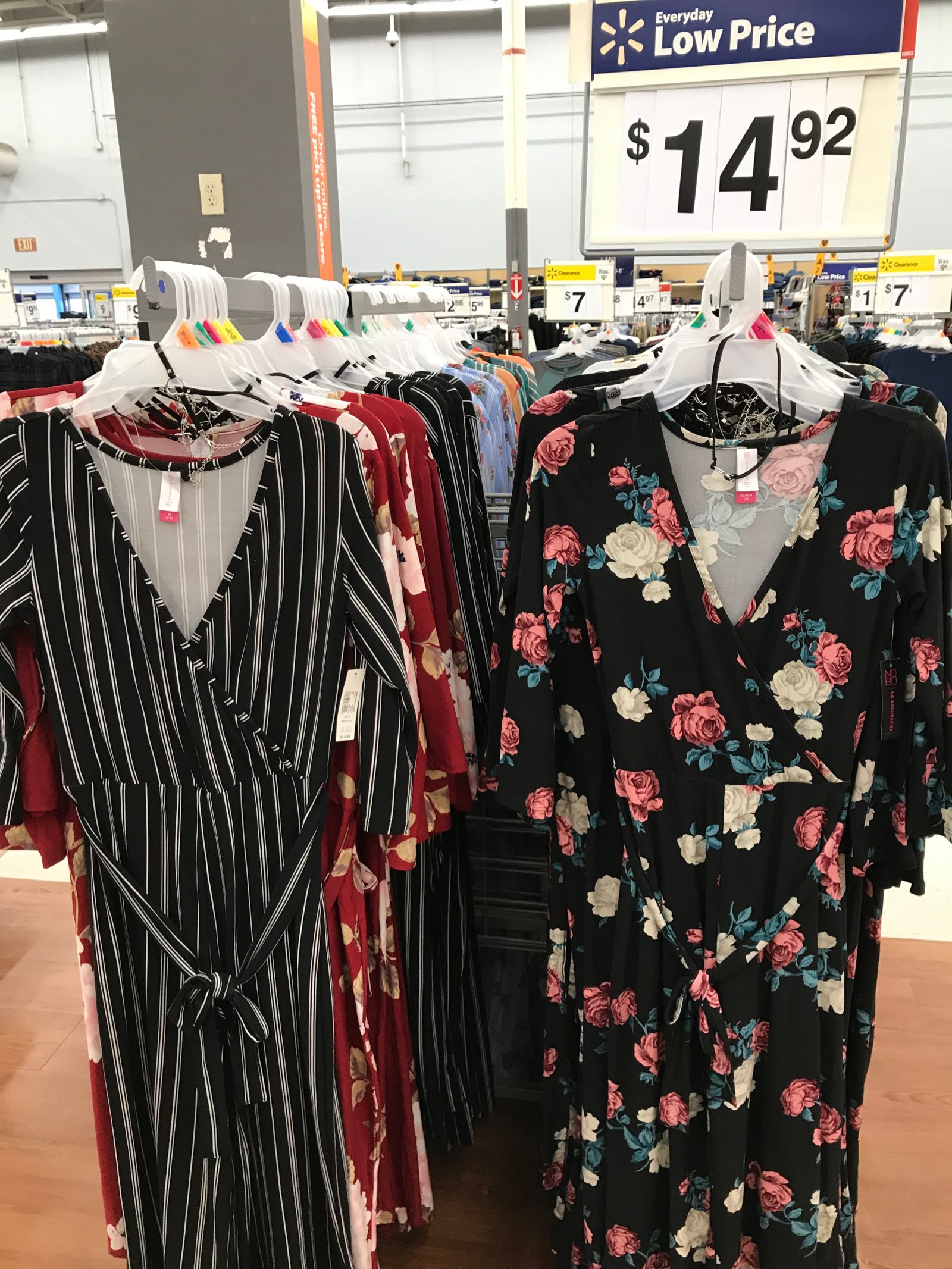 This blogger finds the cutest Walmart clothes!