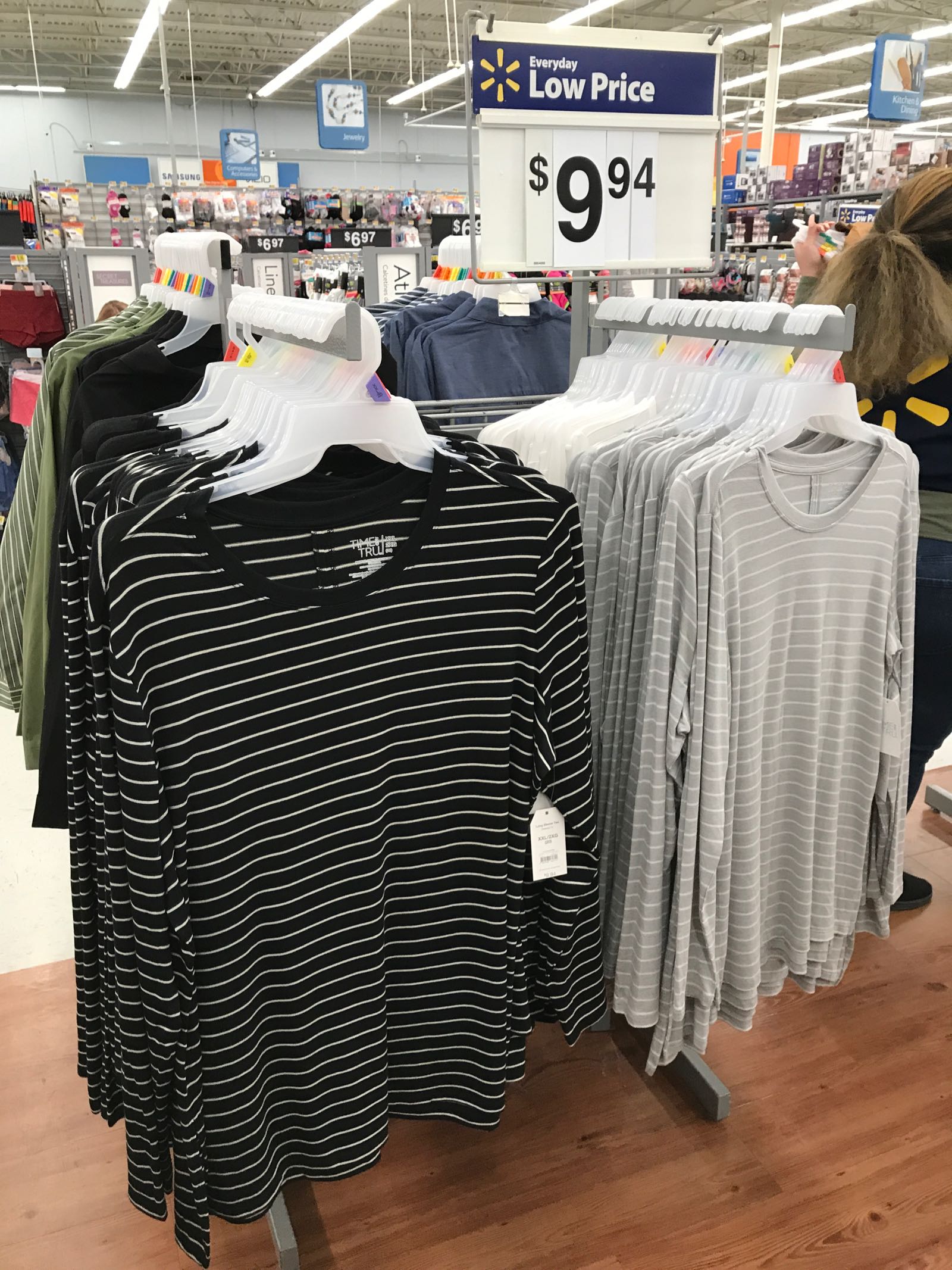 This blogger finds the cutest Walmart clothes!